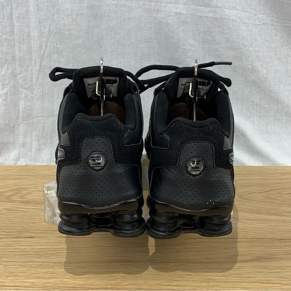 Nike Shox Triple Black Athletic Shoes (2024) Women’s Size 7 - Picture 4 of 9